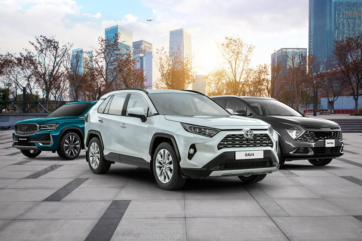 Драма кроссоверов: Платит ли Россия за японский знак? Kia Sportage vs. Toyota RAV4 vs. Geely Monjaro